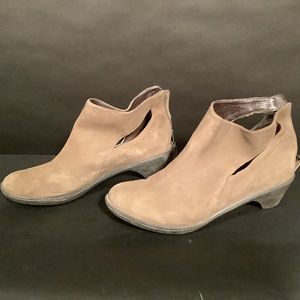 Dansko shoes